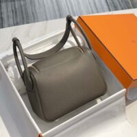 Hermes Women Lindy 26 in Clemence Leather-GrayGold (1)