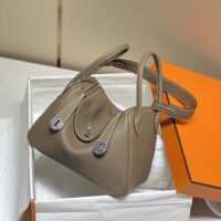Hermes Women Lindy 26 in Clemence Leather-GraySilver (1)