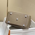 Hermes Women Lindy 26 in Clemence Leather-Gray/Silver