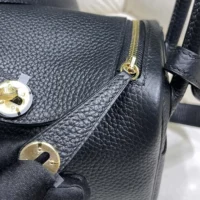 Hermes Women Lindy Mini 19 in Clemence Leather-BlackGold (10)