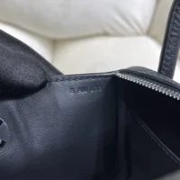 Hermes Women Lindy Mini 19 in Clemence Leather-BlackSilver (1)