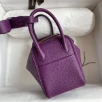 Hermes Lindy Mini 19 Damväska i Clemence Läder-Lila/Guld