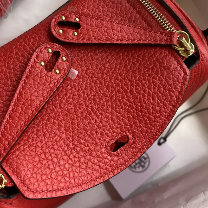 Hermes Women Lindy Mini 19 in Clemence Leather-Red/Gold