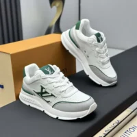 Louis Vuitton LV Unisex LV Classic Sneaker-Green 1AHSUJ (1)