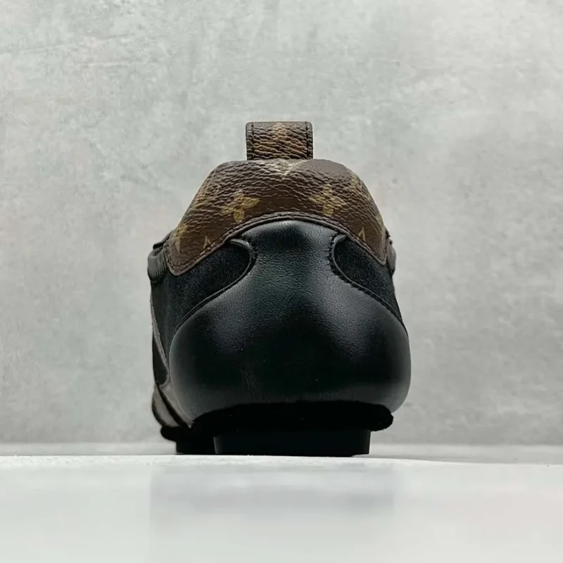 Louis Vuitton LV Unisex LV Sneakerina-Black 1AHNDI