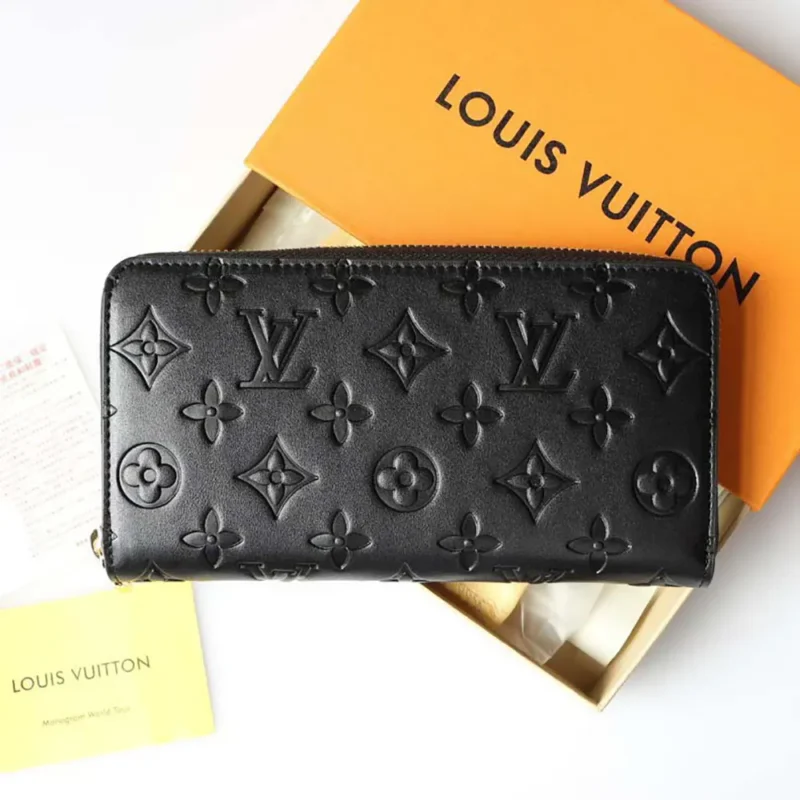 Louis Vuitton LV Unisex Zippy Wallet Monogram-embossed Lambskin-Black