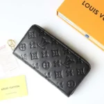 Louis Vuitton LV Unisex Zippy Geldbörse aus Lammleder mit Monogrammprägung - Schwarz