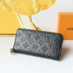 Louis Vuitton LV Unisex Zippy Geldbörse aus Lammleder mit Monogrammprägung - Schwarz