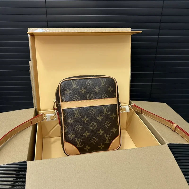 Louis Vuitton LV Women Danube G69-Brown M14013