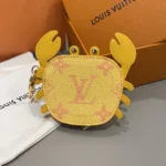 Louis Vuitton LV Damväska med krabba, berlock - Gul M01932