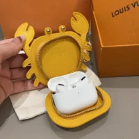 Louis Vuitton LV Women LV Crab Bag Charm-Yellow M01932 (1)