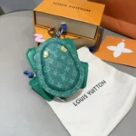 Louis Vuitton LV Dam LV Grodväska Charm-Borneo Grön M02238