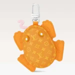 Louis Vuitton LV Damen LV Frosch Taschenanhänger-Gelb M02215