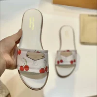 Louis Vuitton LV Women LV x TM Lily Flat Mule 1AHM34 (1)