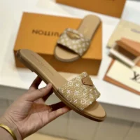 Louis Vuitton LV Women Lily Flat Mule 1AHLWJ (1)
