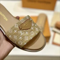 Louis Vuitton LV Women Lily Flat Mule 1AHLWJ (1)
