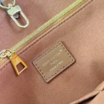 Organiseur Louis Vuitton LV Femme Onthego Monogram M14235