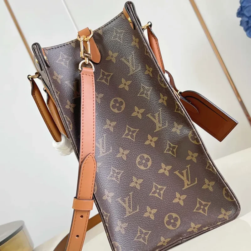 Louis Vuitton LV Women Onthego Organizer Monogram M14235