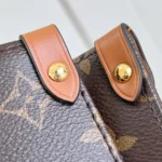 Organiseur Louis Vuitton LV Femme Onthego Monogram M14235