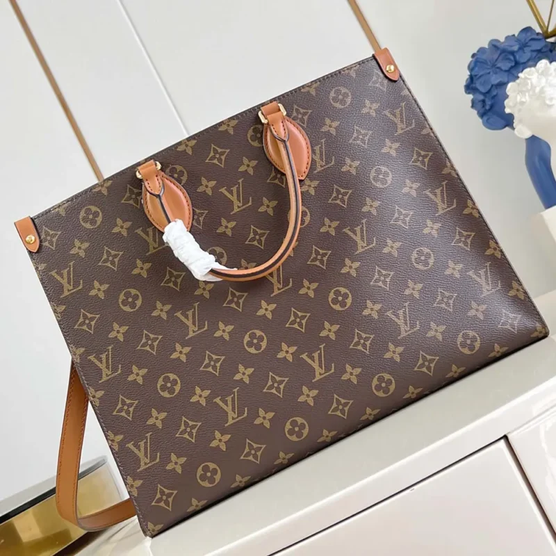 Louis Vuitton LV Women Onthego Organizer Monogram M14235