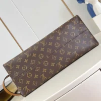Louis Vuitton LV Women Onthego Organizer Monogram M14235 (1)
