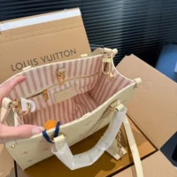 Louis Vuitton LV Women Onthego PM Monogram Empreinte M14403 (1)
