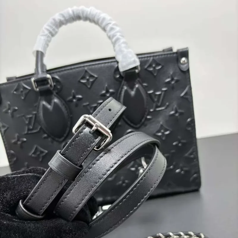 Louis Vuitton LV Women Onthego PM Other Leathers M14576