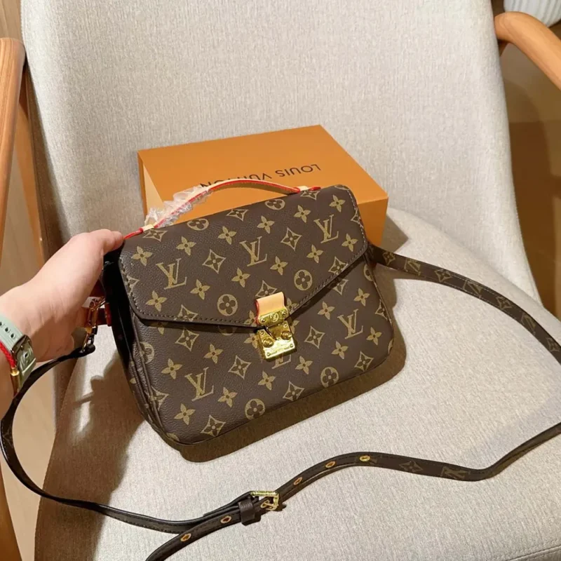 Louis Vuitton LV Women Pochette Metis Monogram M44875