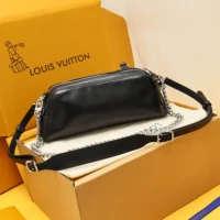 Louis Vuitton LV Women Pochette Vibe Lambskin Leather M14544 (1)