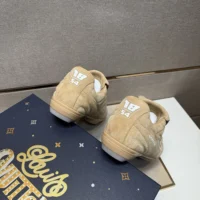 Louis Vuitton Unisex LV Footprint Soccer-Beige 1AHTXA (1)