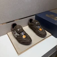 Louis Vuitton Unisex LV Footprint Soccer-Brown 1AHTXU (1)