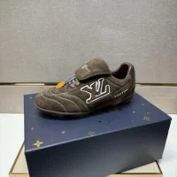 Louis Vuitton Unisex LV Footprint Soccer-Brown 1AHTXU (1)