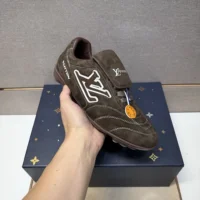 Louis Vuitton Unisex LV Footprint Soccer-Brown 1AHTXU (1)