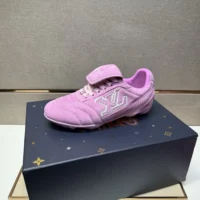 Louis Vuitton Unisex LV Footprint Soccer-Pink 1AHTYE (1)
