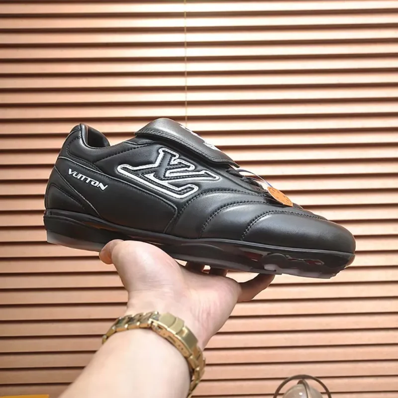 Louis Vuitton Unisex LV Footprint Soccer Sneaker-Black 1AHAI1