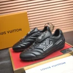 Louis Vuitton Unisex LV Footprint Soccer Sneaker - Nero 1AHAI1