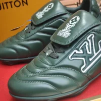Louis Vuitton Unisex LV Footprint Soccer Sneaker-Drak Green 1AHDPP (1)