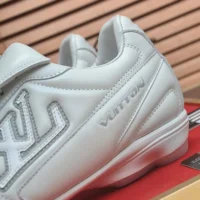 Louis Vuitton Unisex LV Footprint Soccer Sneaker-White 1AHDOA (1)