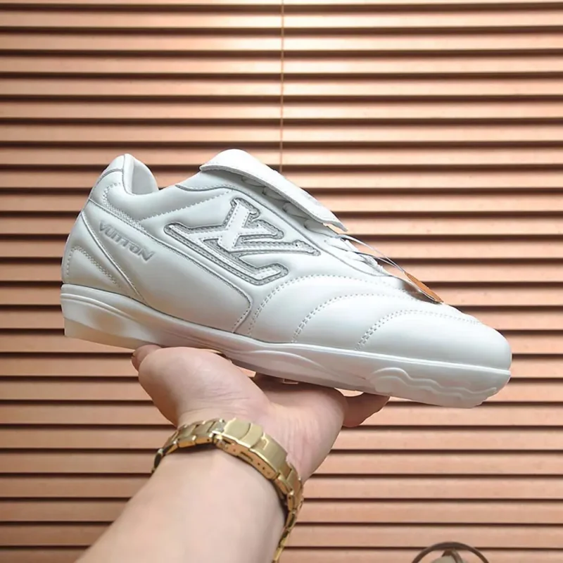 Louis Vuitton Unisex LV Footprint Soccer Sneaker-White 1AHDOA