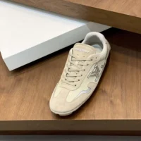 Louis Vuitton Unisex LV Rally Sneaker-Beige 1AHU02 (1)