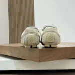 Baskets unisexes Louis Vuitton LV Rally - Beige 1AHU02