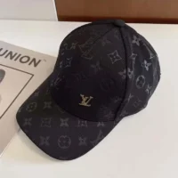 Louis Vuitton Unisex LV Shadow Cap Cotton Embroidered LV Fall Signature (1)