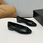 Chanel Damen Ballerinas Lack Kalbsleder-Schwarz