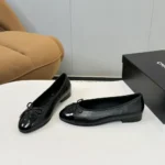 Chanel Damen Ballerinas Lack Kalbsleder-Schwarz