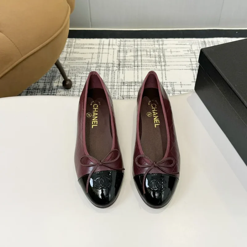 Chanel Women Ballet Flats Patent Calfskin-Maroon/Black