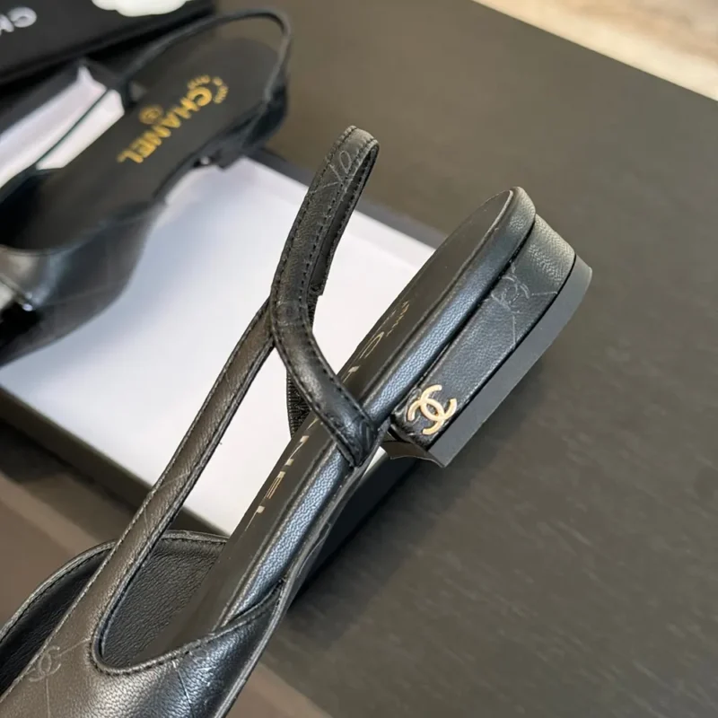 Chanel Dam Slingbacks Getskinn Grosgrain-Svart