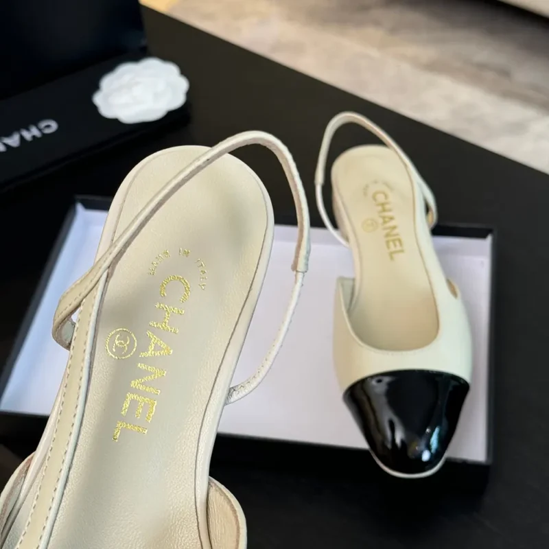 Chanel Slingback da donna in pelle di capra grosgrain-bianco