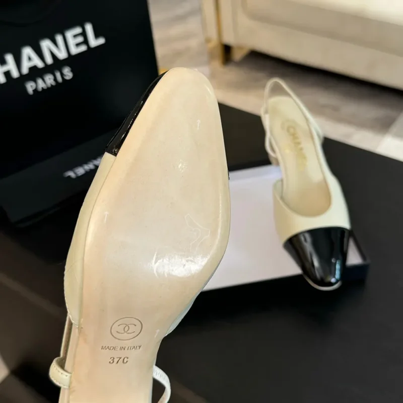 Chanel Slingbacks i getskinn med grosgrain-klack och 65 mm klack – beige