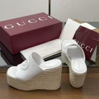 Gucci GG Women’s Interlocking G Sandal-White 817212AP0B0 (1)
