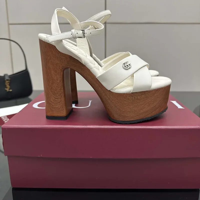 Gucci GG Women's Platform Sandal-White 835313BKO00